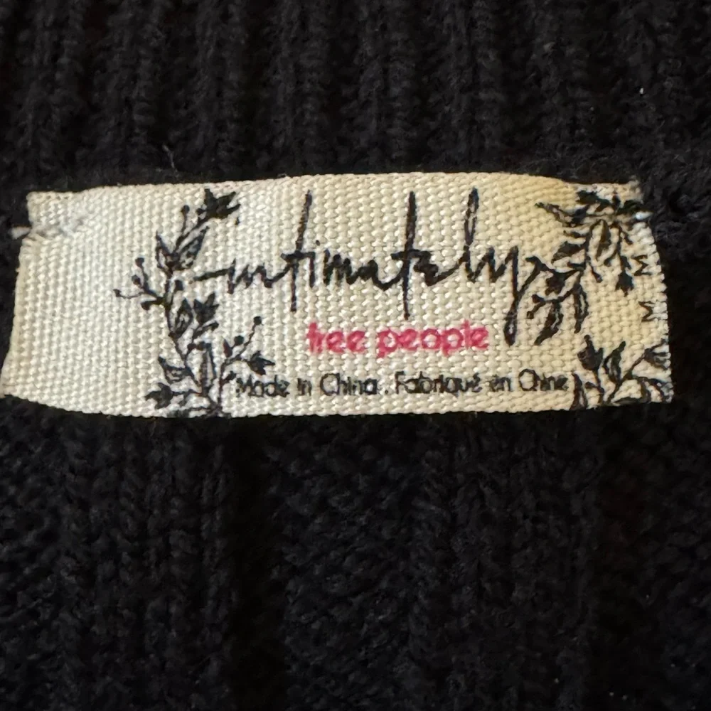 Intimately Free People Short and Sweet Cropped Sweater Black M